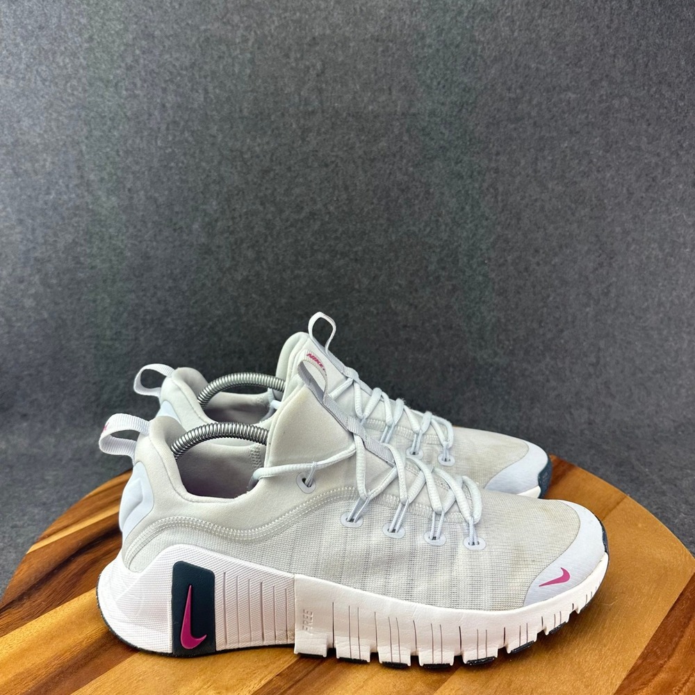 Nike Free Metcon 6 Womens Sz 11 Training Shoes Football Grey Pink FJ7126-004